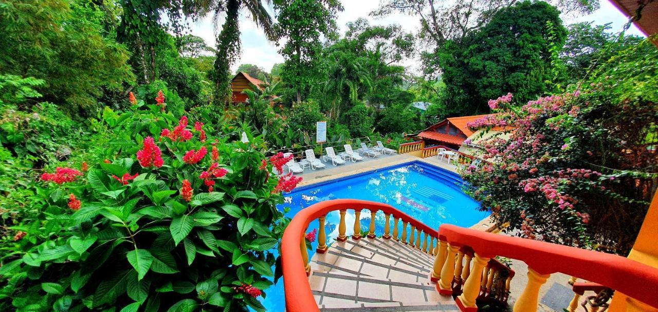 Hotel Tres Banderas Мануэль-Антонио Экстерьер фото